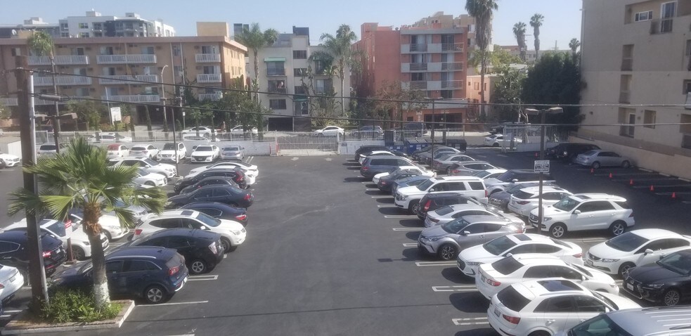 More Photos Of 3832 Wilshire Blvd, Los Angeles Storefront Retail Office For Lease