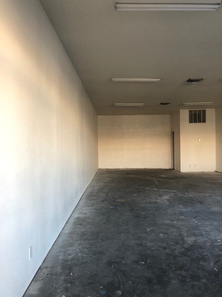 More Photos Of 3021 E Charleston Blvd, Las Vegas General Retail For Sale