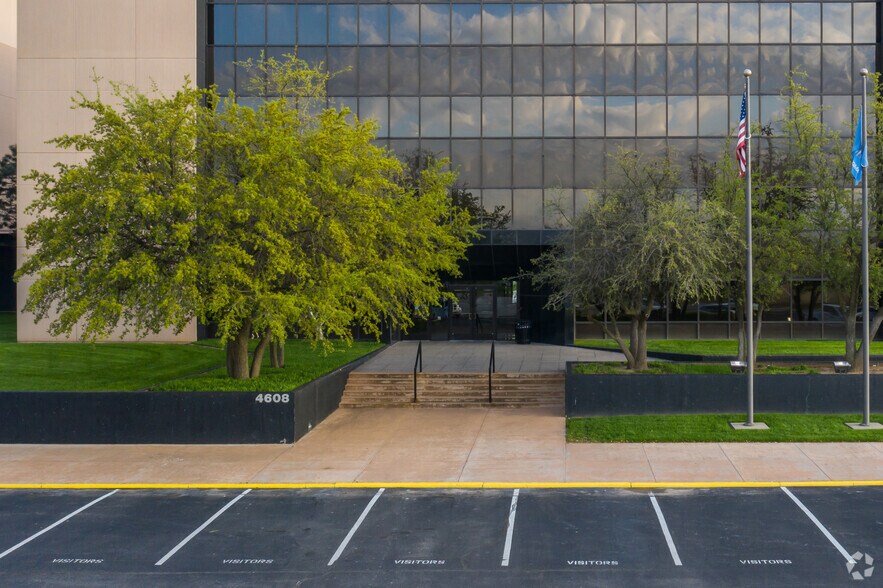 More Photos Of 4606 S Garnett Rd, Tulsa Unknown For Lease