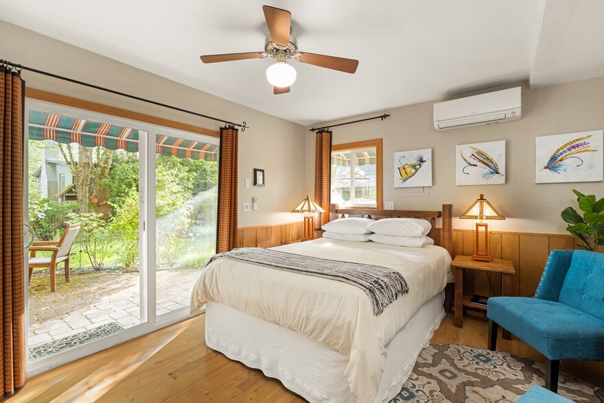 More Photos Of 49198 McKenzie Hwy, Vida Hospitality For Sale