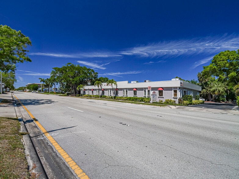 More Photos Of 800 20th Pl, Vero Beach Medical For Lease