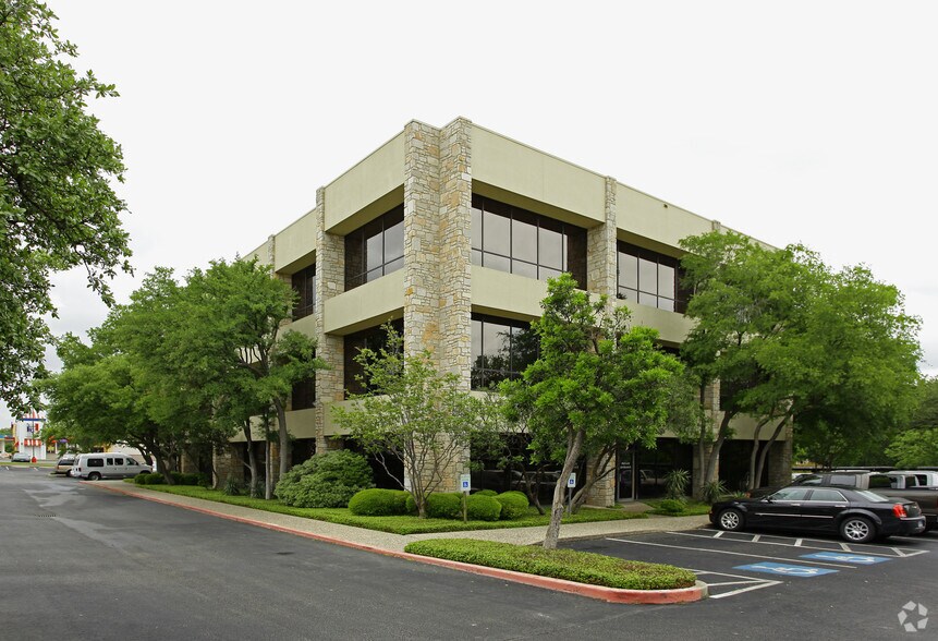 More Photos Of 12042 Blanco Rd, San Antonio Office For Lease