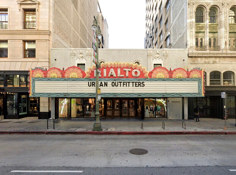 More Photos Of 810-812 S Broadway, Los Angeles Storefront For Sale