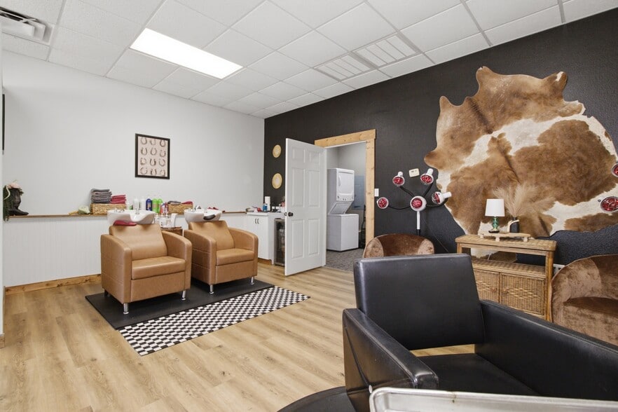 More Photos Of 1213 Highway 63, Houston General Retail For Sale