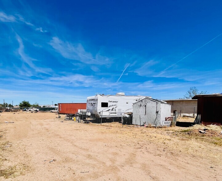 More Photos Of 12036 Bartlett Ave, Adelanto Office Residential For Sale