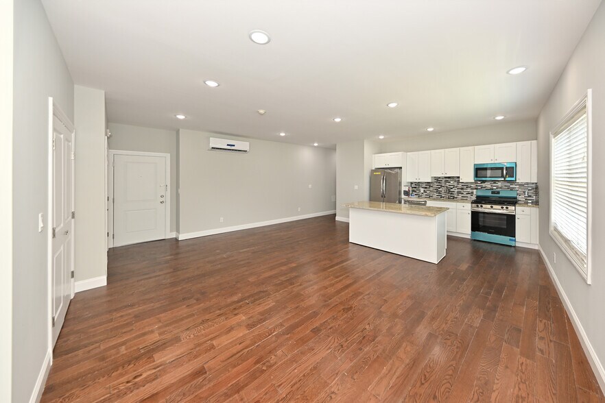 More Photos Of 59 Lincoln Ave, Fair Lawn Office Residential For Sale