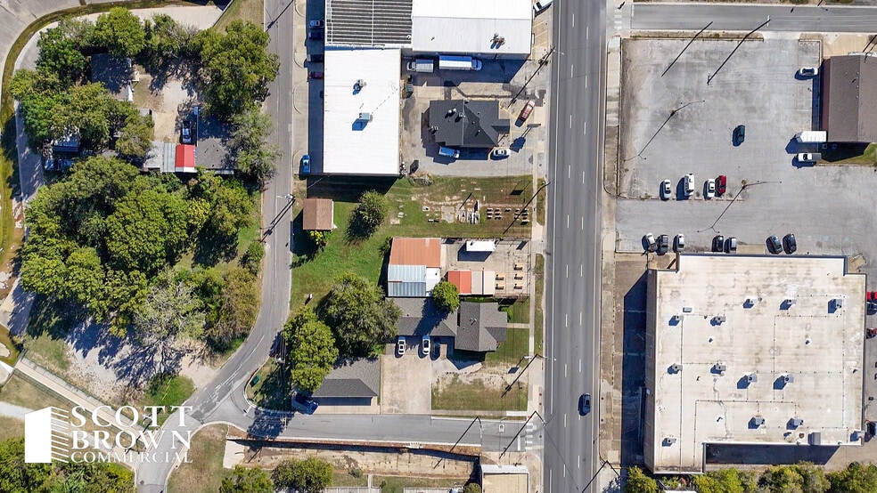 More Photos Of 615 S Locust St, Denton Land For Sale