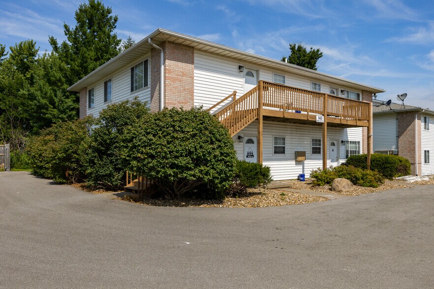 More Photos Of 145 Sugar Creek Ln, North Liberty Apartments For Sale