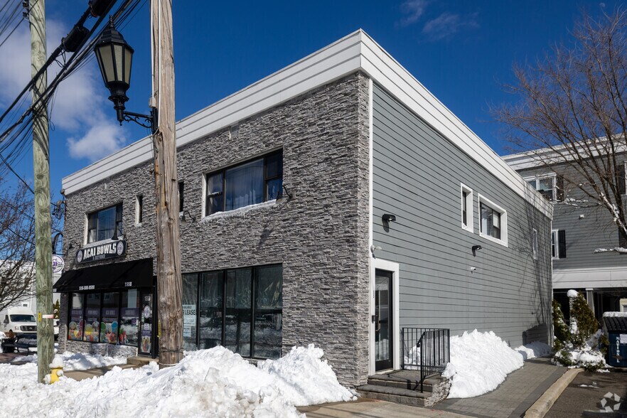 More Photos Of 155 Main St, Farmingdale General Retail For Lease