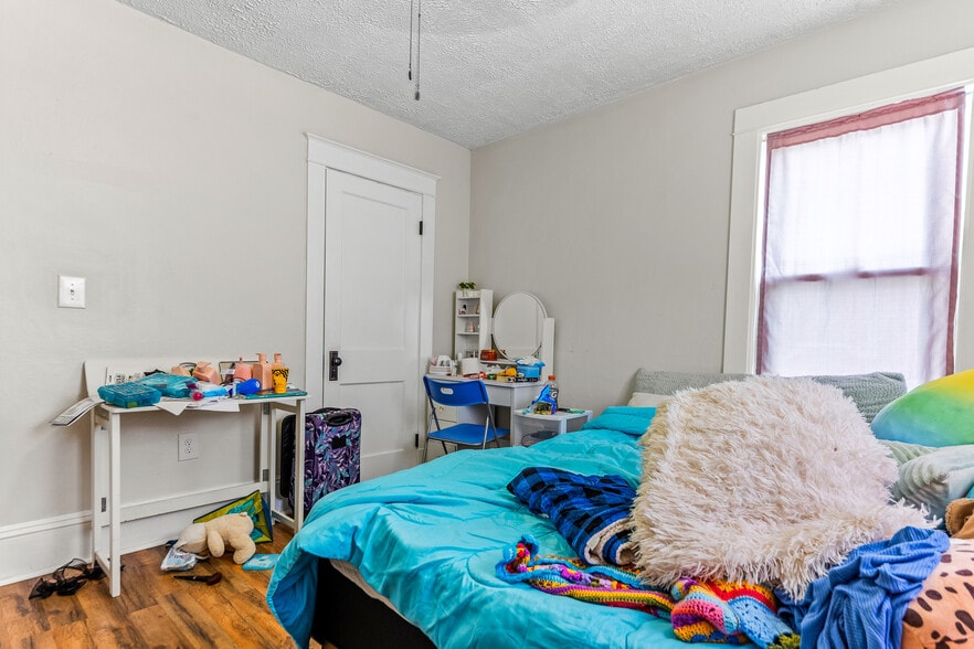 More Photos Of 51 Tanguay St, Sanford Apartments For Sale