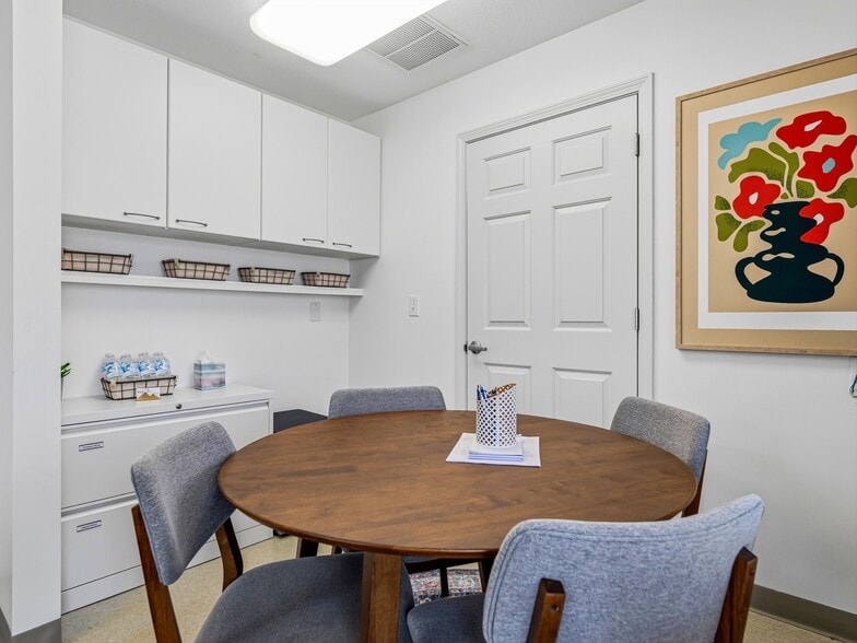 More Photos Of 2 Herman Avenue Ext, Asheville Office For Sale