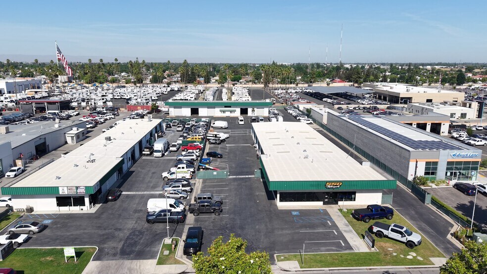 More Photos Of 5403 Gasoline Alley Dr, Bakersfield Industrial For Lease