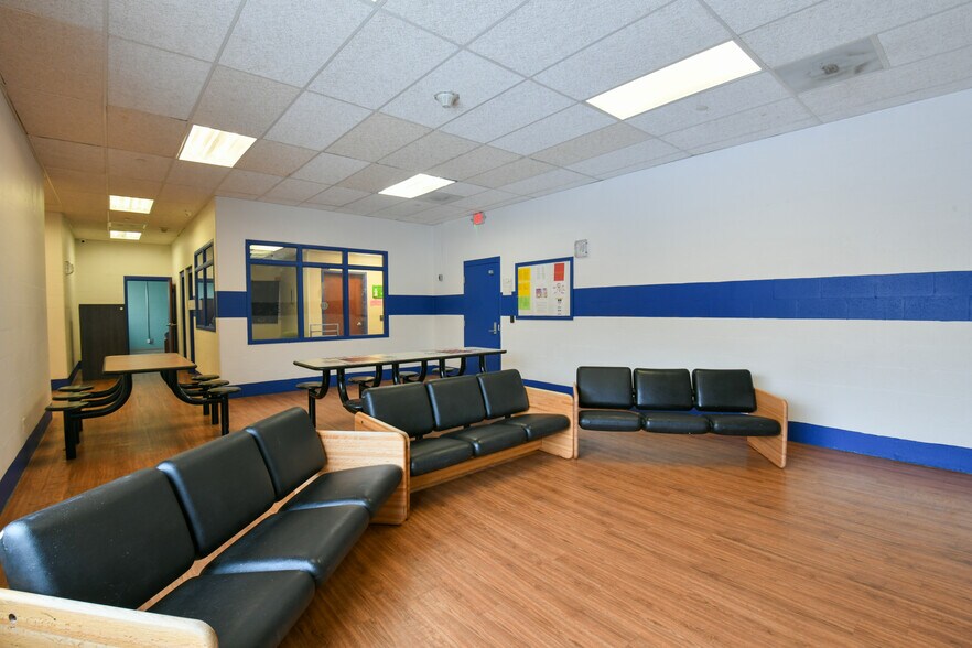 More Photos Of 765 Pierce Dr, Columbus Hospital For Sale