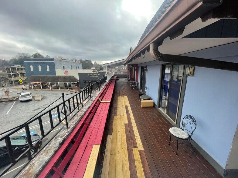 More Photos Of 1423 Washington St, Clarkesville Storefront Retail Office For Lease