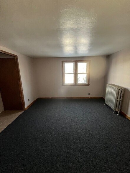 More Photos Of 48 S Kennedy Dr, Mcadoo Apartments For Sale