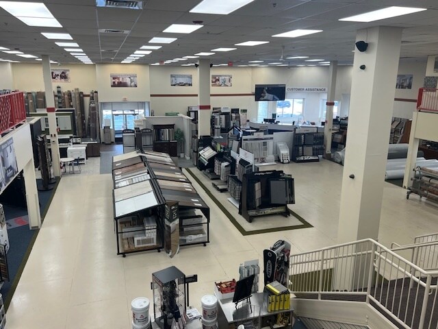 More Photos Of 470 Southbridge St, Auburn Freestanding For Sale