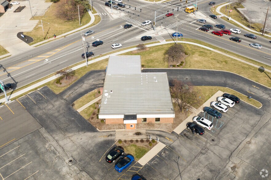 More Photos Of 5203 Hill Ave, Toledo Bank For Sale