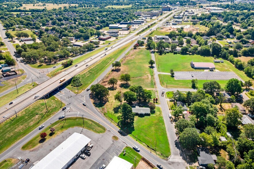 Primary Photo Of 1520 20th St NE, Paris Land For Sale