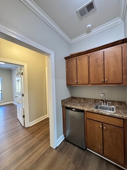 More Photos Of 217 Jamestown Park, Brentwood Office For Lease