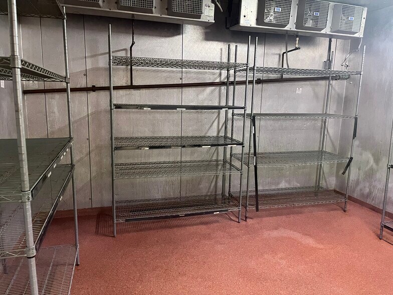 More Photos Of 7065 Winchester Rd, Memphis General Retail For Sale