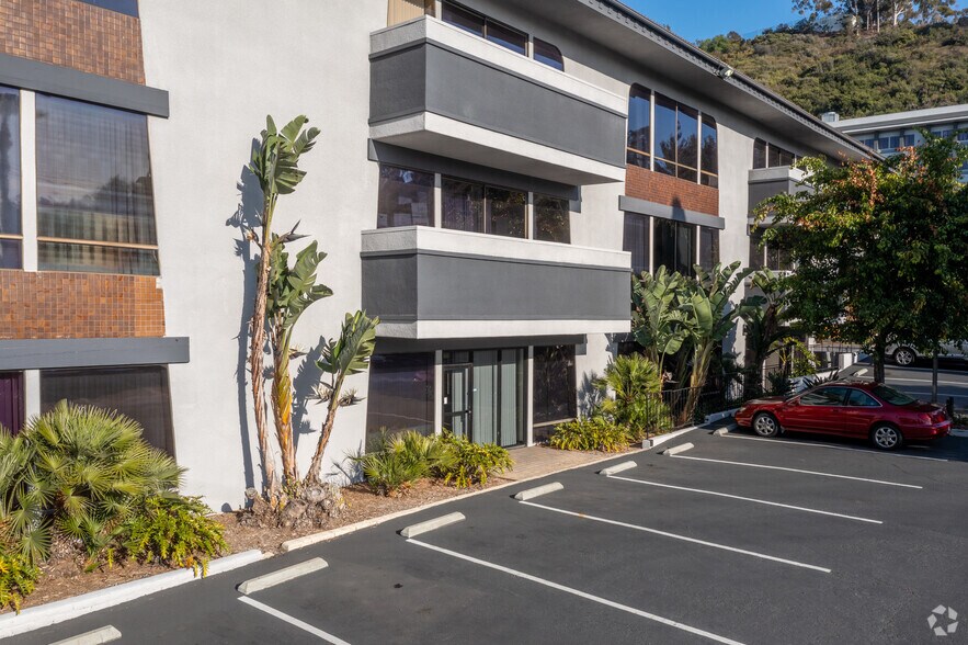 More Photos Of 2515 Camino Del Rio S, San Diego Office For Lease