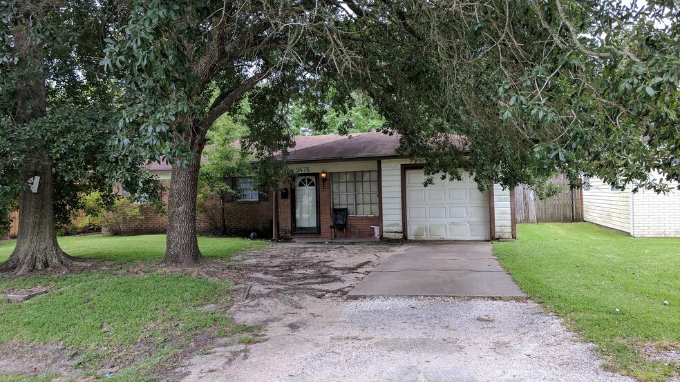 More Photos Of 3560 Delaware St, Beaumont Medical For Sale