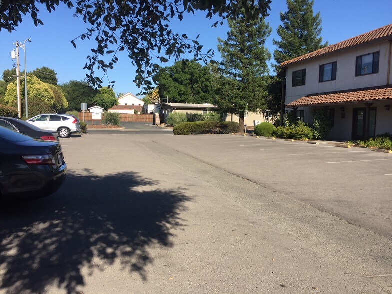 More Photos Of 414 W Napa St, Sonoma Office For Lease