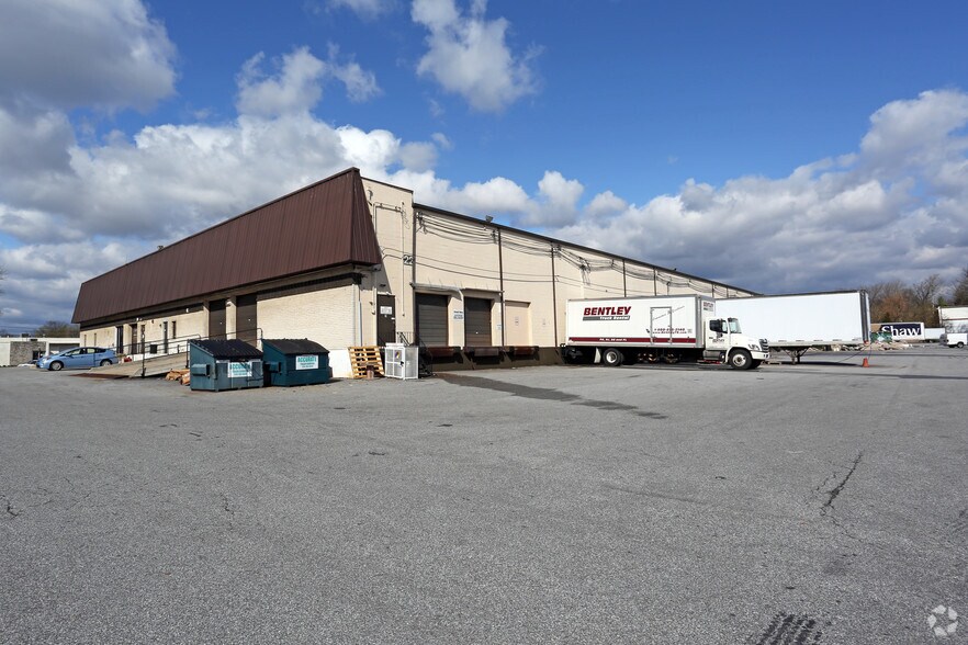 More Photos Of 701A Ashland Ave, Folcroft Distribution For Lease