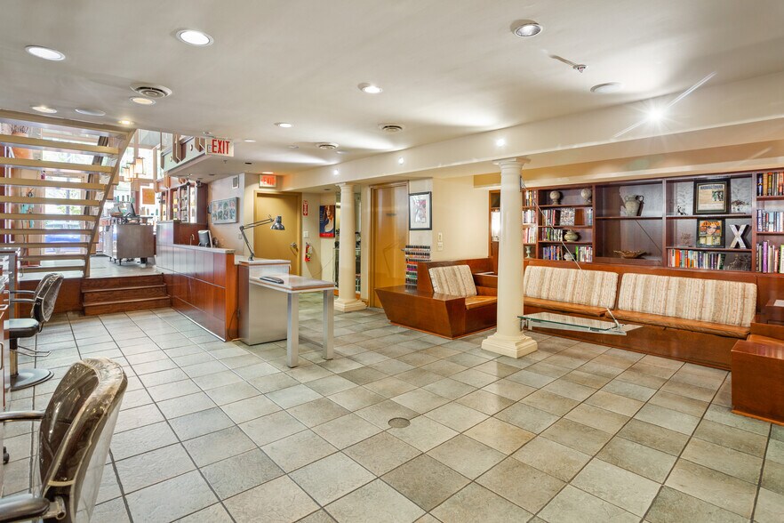 More Photos Of 1604 K St NW, Washington Storefront Retail Office For Lease