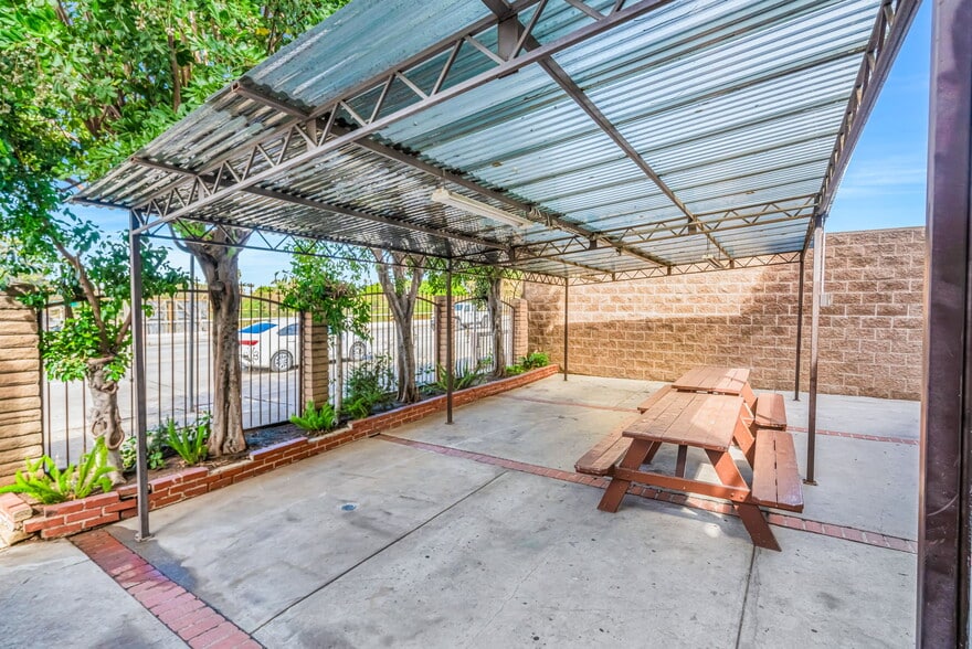 More Photos Of 1100 S Lorena St, Los Angeles Religious Facility For Sale