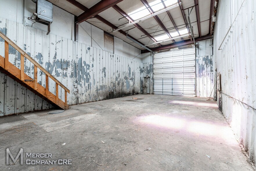 More Photos Of 1635 SE 29th St, Oklahoma City Warehouse For Sale