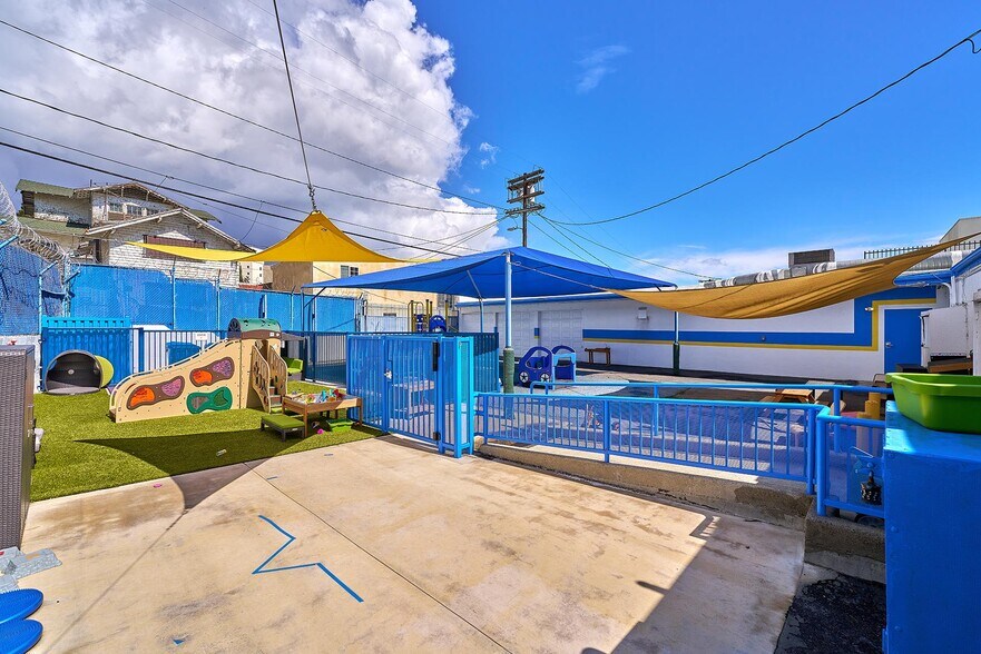 More Photos Of 1501 Beverly Blvd, Los Angeles Office For Lease