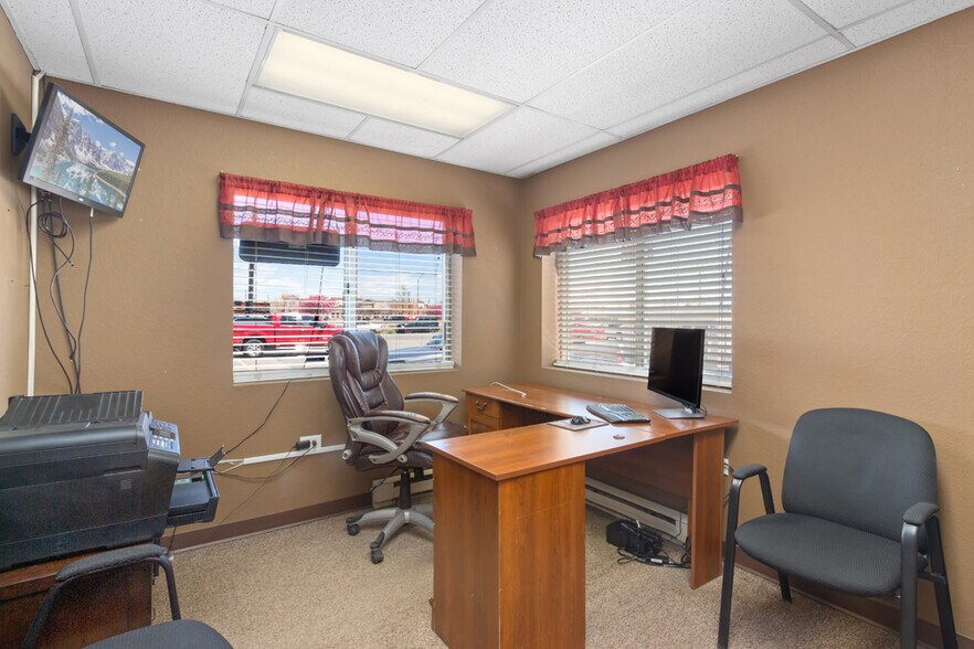 More Photos Of 1201 E Mulberry St, Fort Collins Warehouse For Lease