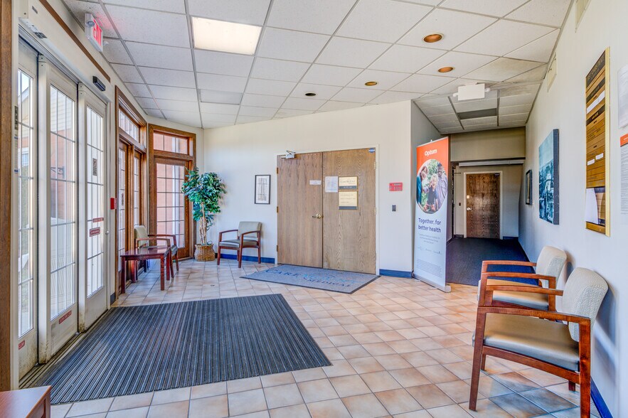 More Photos Of 48 Route 6, Yorktown Heights Medical For Lease