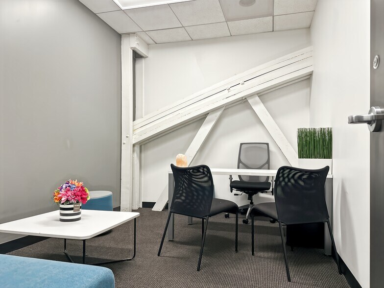 More Photos Of 201 N Brand Blvd, Glendale Coworking Space