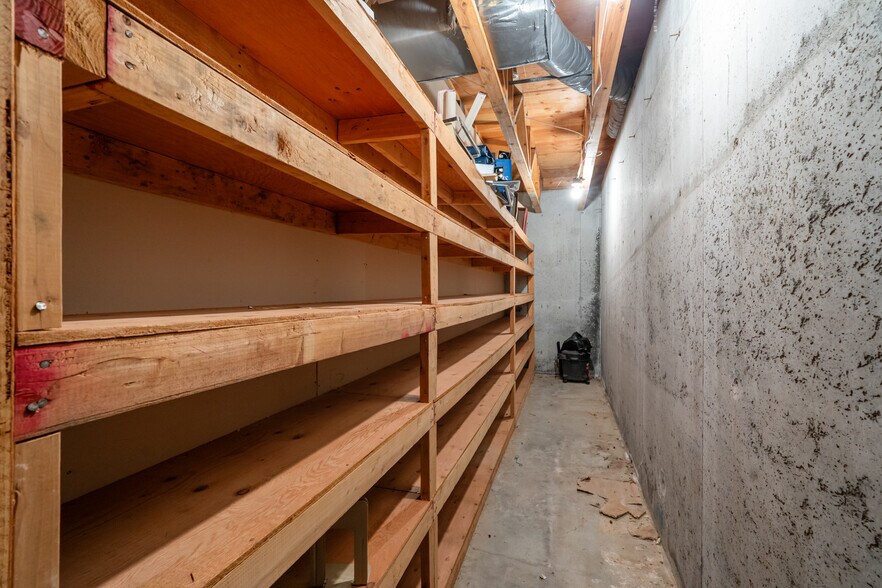 More Photos Of 33 College Hill Rd, Warwick Apartments For Lease