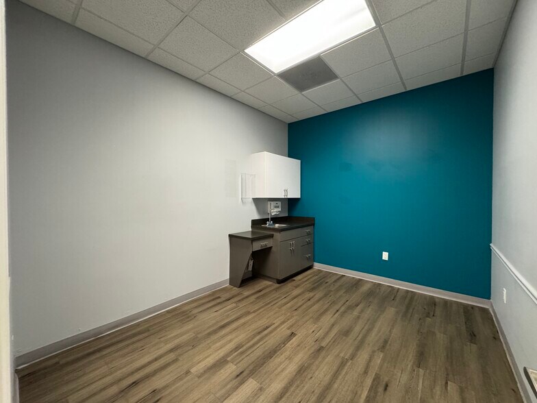 More Photos Of 8132 Okeechobee Blvd, West Palm Beach Storefront Retail Office For Sale