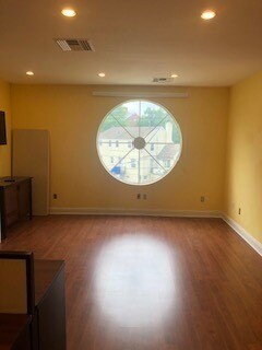 More Photos Of 4300 Montgomery Ave, Bethesda Office For Lease