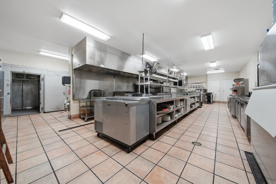 More Photos Of 2289 Saint Paul's Church Rd, Newton Restaurant For Sale