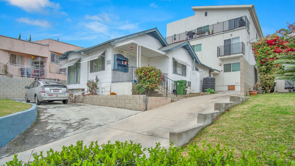 More Photos Of 5353 Oakland St, Los Angeles Apartments For Sale