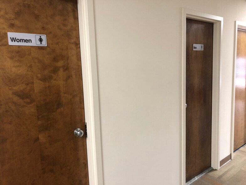 More Photos Of 1260 Bloomfield Ave, Fairfield Office For Lease