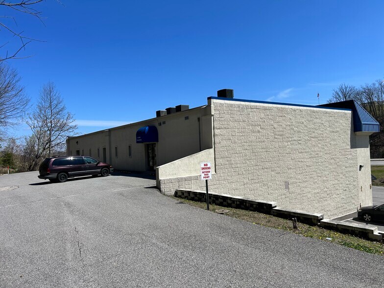 More Photos Of 700 Technology Dr, Charleston Hospital For Sale