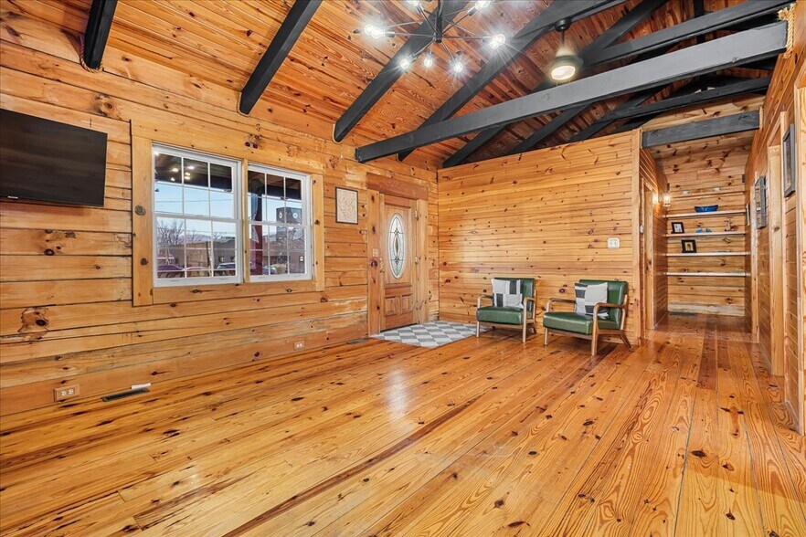 More Photos Of 793 Breckenridge St, Stanton Office For Sale