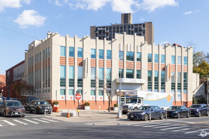 Primary Photo Of 2016 Bronxdale Ave, Bronx Medical For Lease