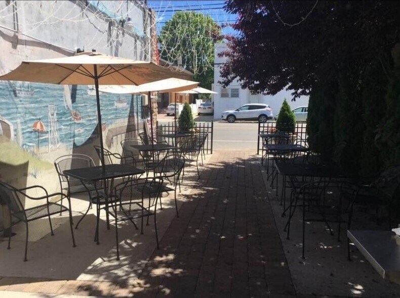 More Photos Of 2485 N Jerusalem Rd, East Meadow Restaurant For Sale