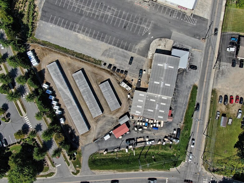 More Photos Of 40 Eagles Nest Rd, Waynesville Self Storage For Sale