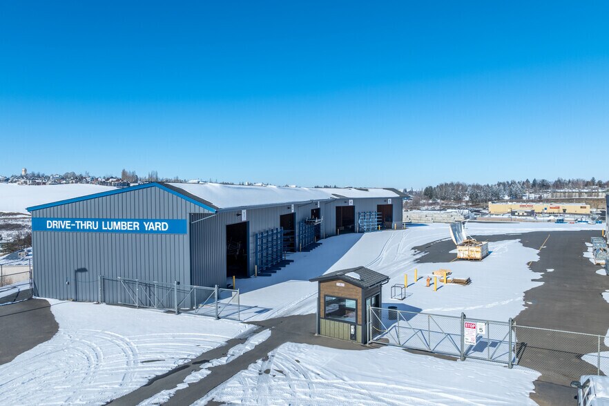 More Photos Of 400 SE Fairmount Dr, Pullman Department Store For Sale