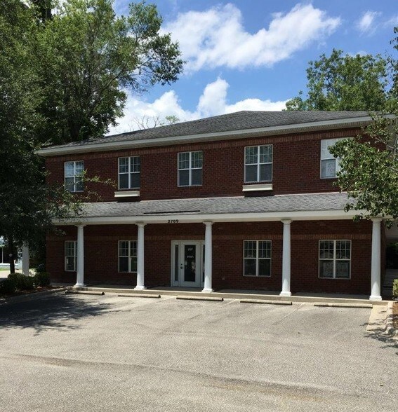 More Photos Of 2709 Market St, Wilmington Office For Lease