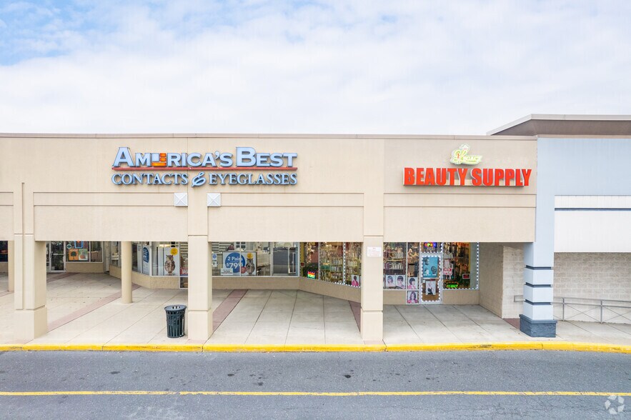 More Photos Of 2590 Macarthur Rd, Whitehall Unknown For Lease