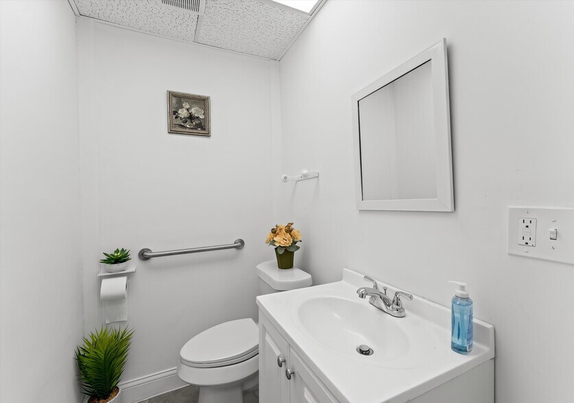 More Photos Of 25611 Van Born Rd, Taylor Freestanding For Sale